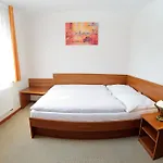 Alexis Hotel