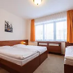 Alexis Hotel 3*